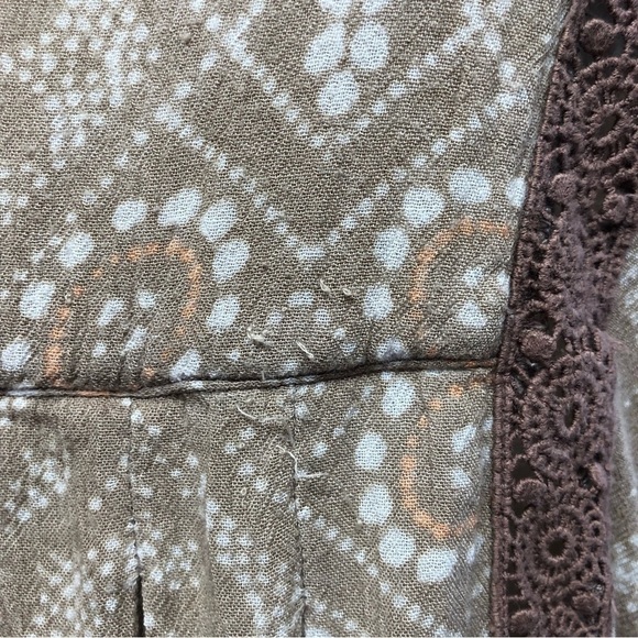 O’NEILL Brown Boho Flowy V-Neck Babydoll Top With Crochet Detailing Size Medium - Picture 6 of 12